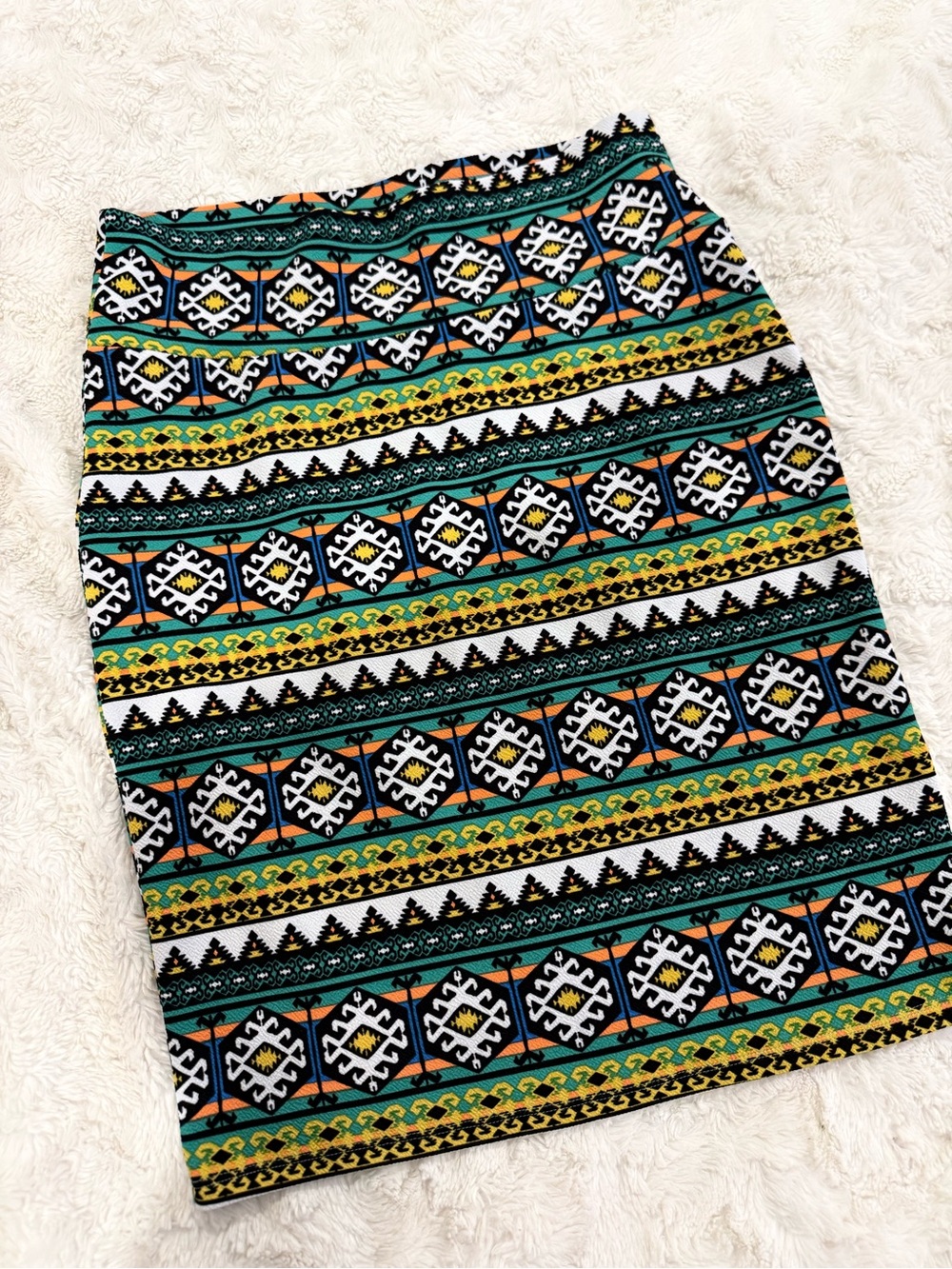 LuLaRoe Cassie Skirt Geometric Black & Green XL